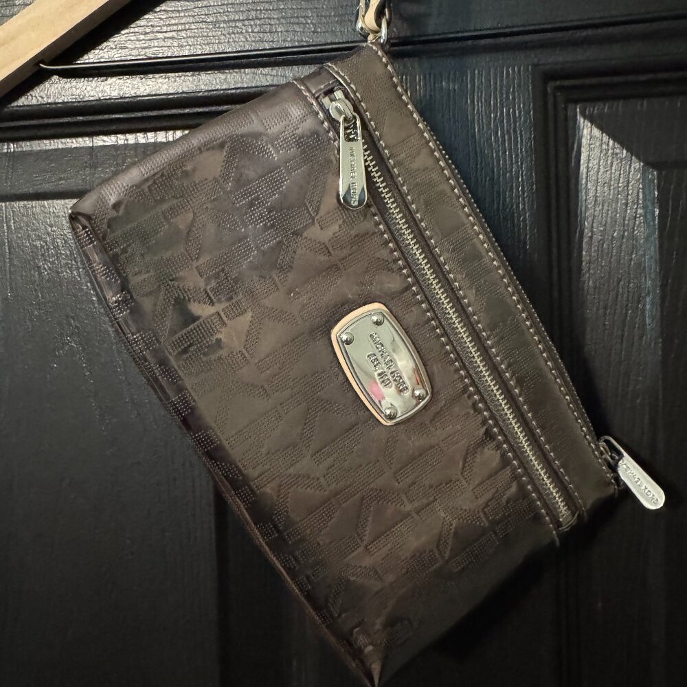 Michael Kors Metallic Wristlet Wallet